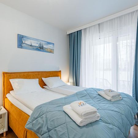 Laba Kolobrzeg Apartamenty Kollataja Z Parkingiem Esterno foto