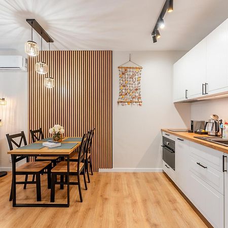 Laba Kolobrzeg Apartamenty Kollataja Z Parkingiem Esterno foto