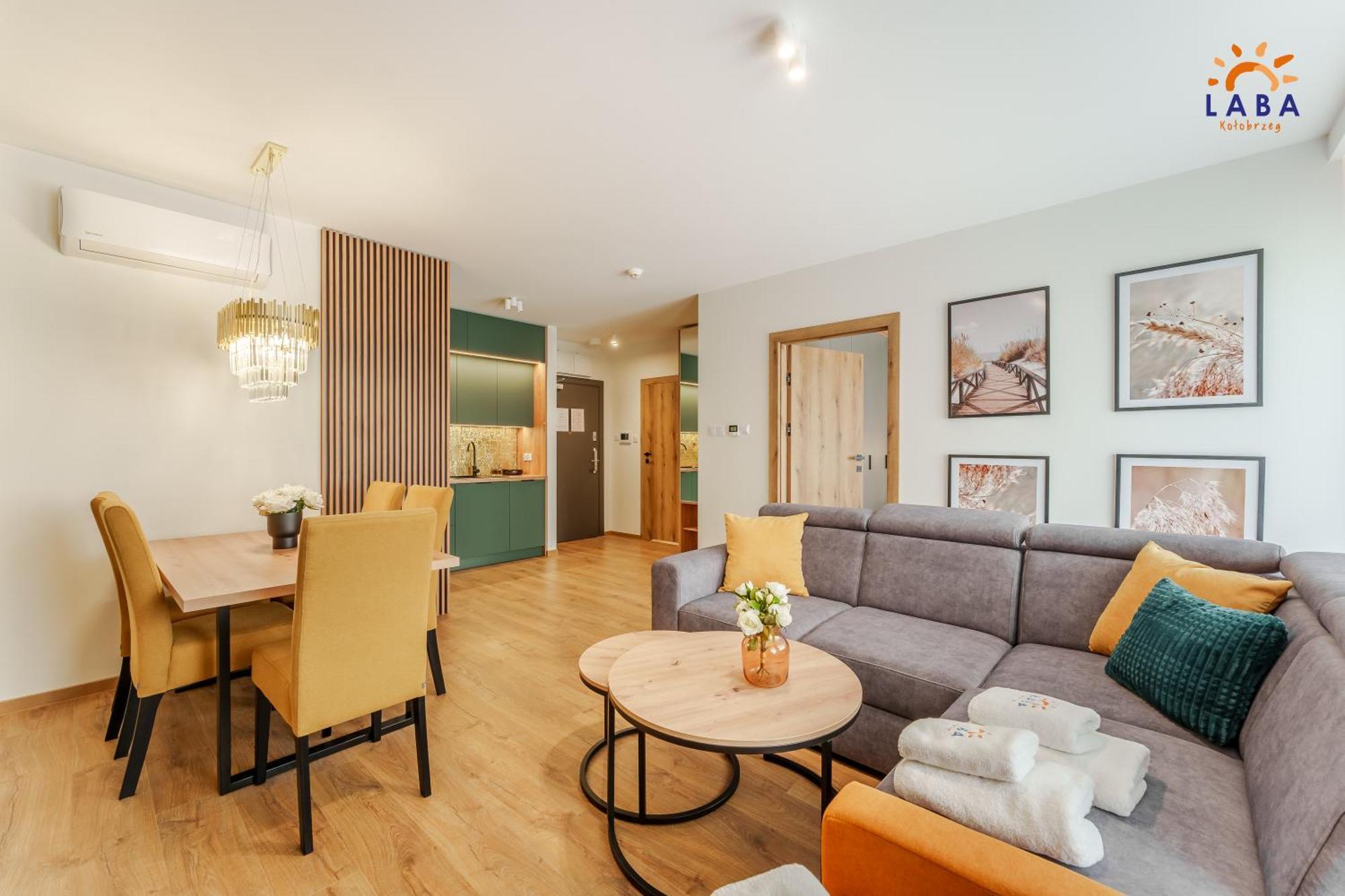 Laba Kolobrzeg Apartamenty Kollataja Z Parkingiem Esterno foto