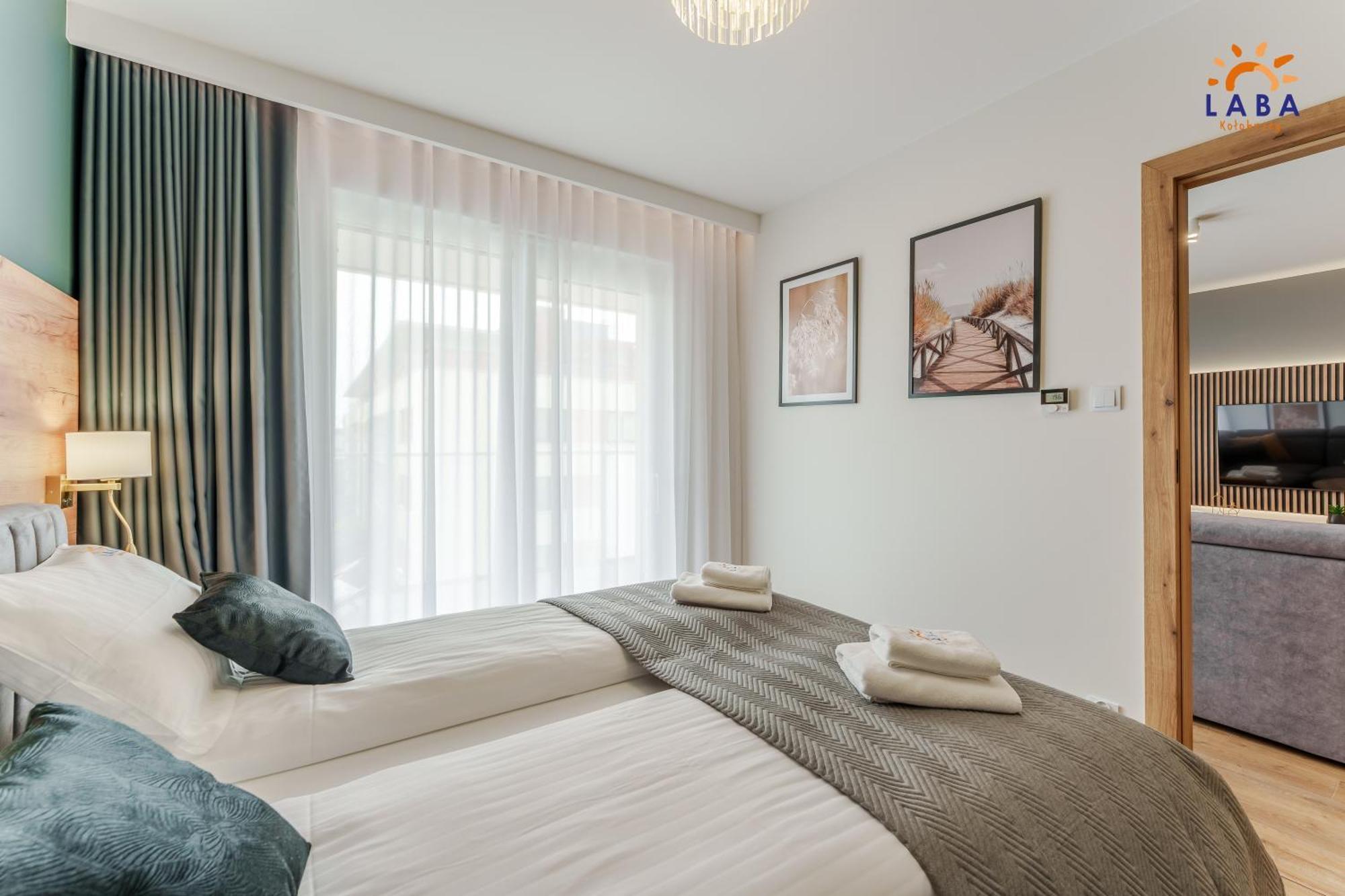 Laba Kolobrzeg Apartamenty Kollataja Z Parkingiem Esterno foto