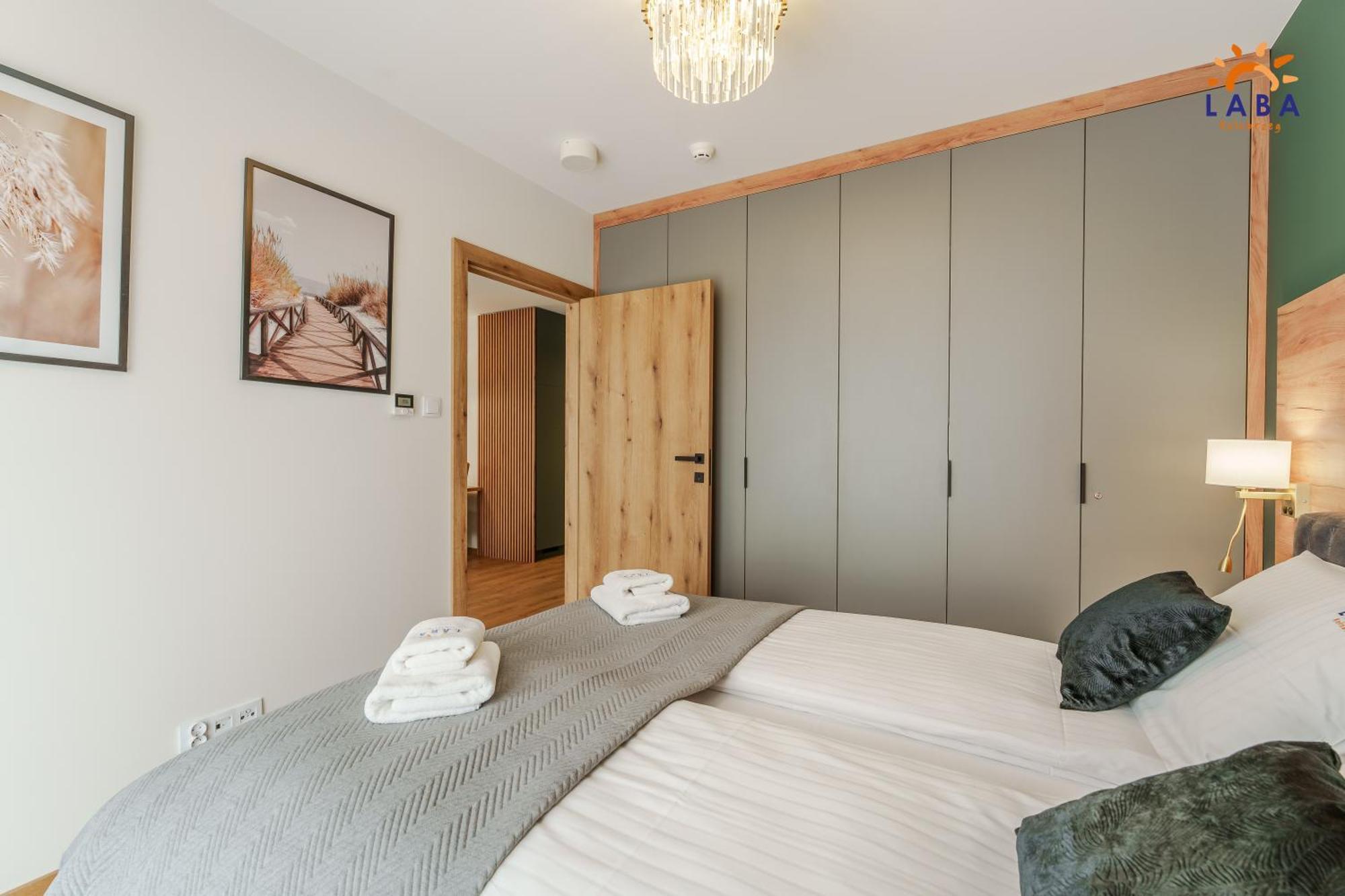 Laba Kolobrzeg Apartamenty Kollataja Z Parkingiem Esterno foto