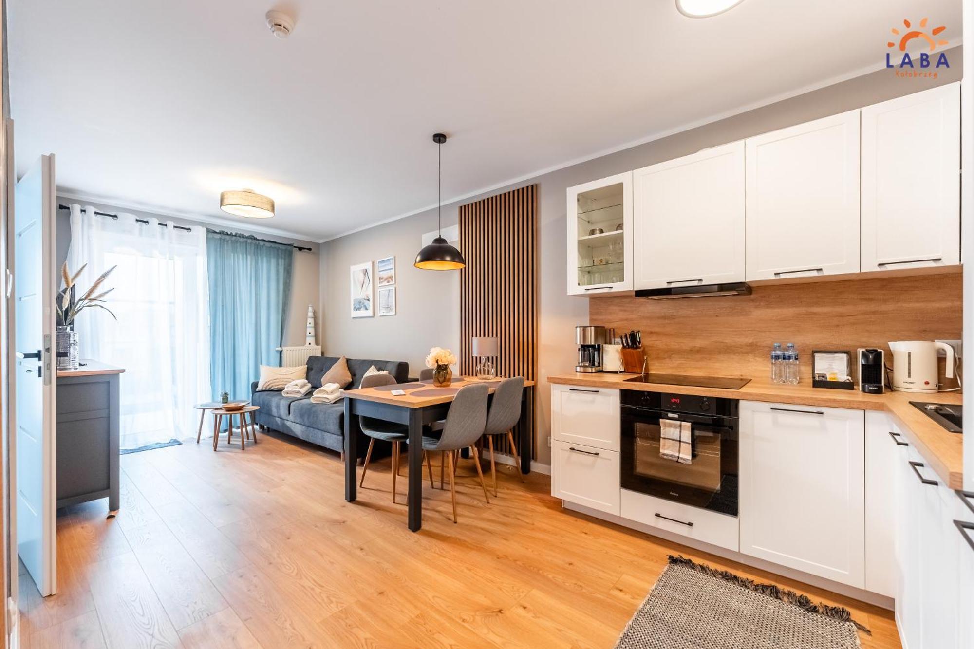 Laba Kolobrzeg Apartamenty Kollataja Z Parkingiem Esterno foto