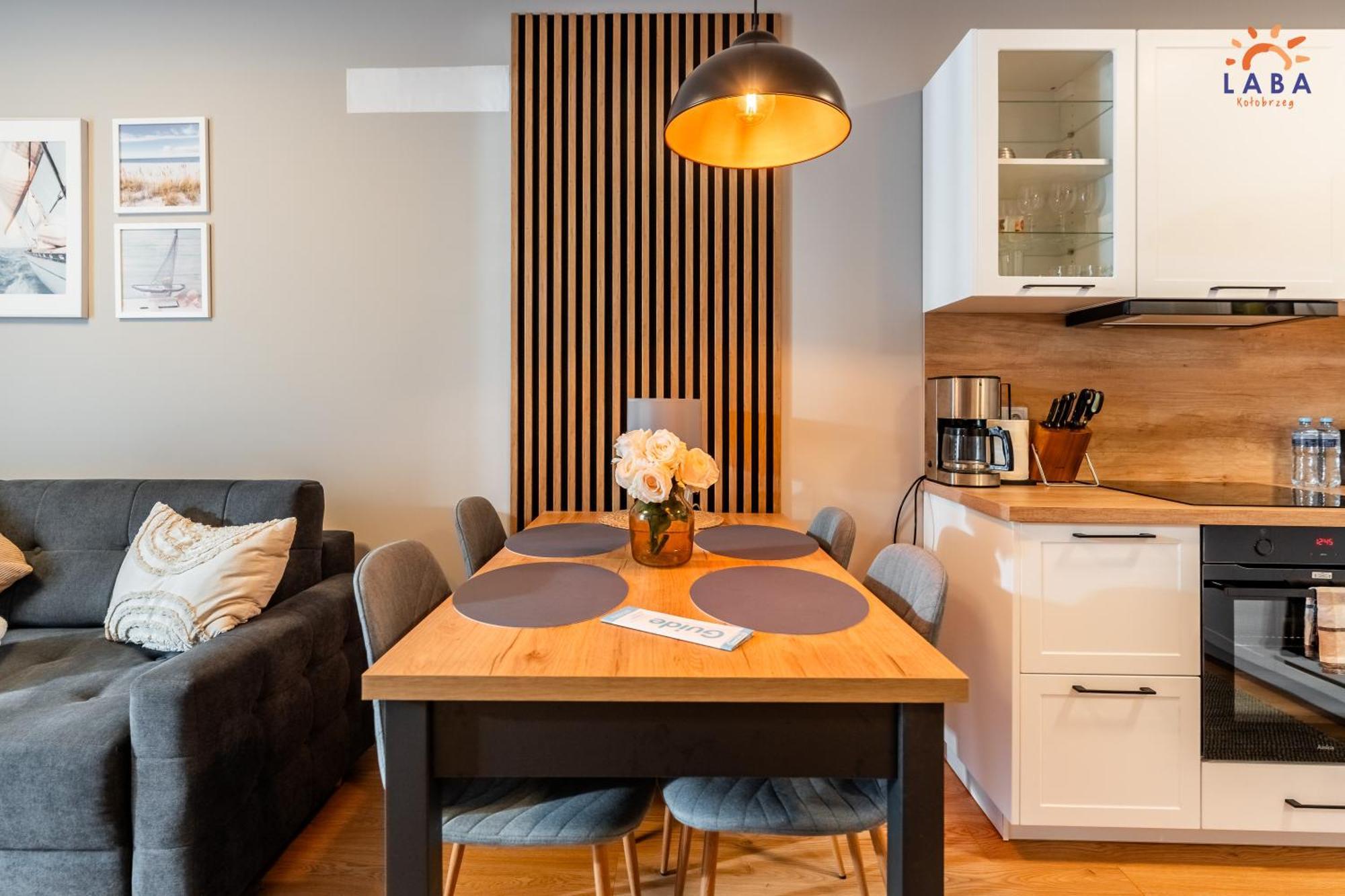 Laba Kolobrzeg Apartamenty Kollataja Z Parkingiem Esterno foto